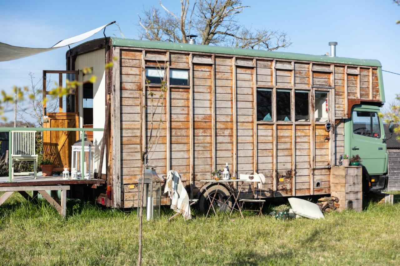 The Hoot Romantic Glamping Southwick  Εξωτερικό φωτογραφία